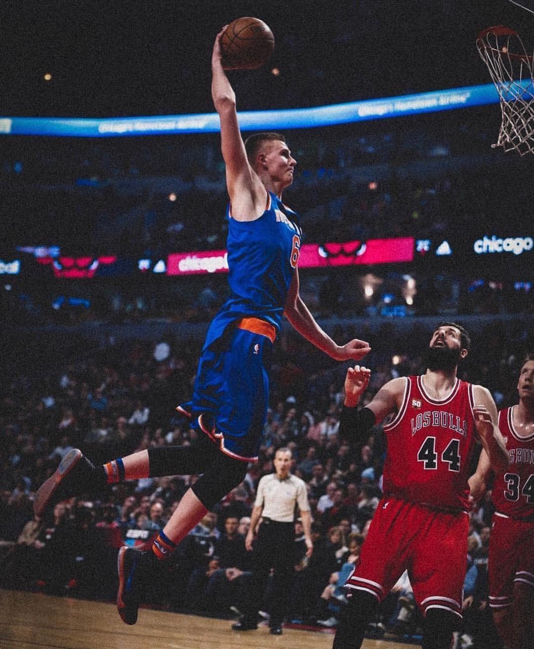 开云体育app关于梅西在独行侠比赛中惊险取胜阿森纳更衣室发声备战NBA总决赛，这一次真的Rookie与90激战西班牙队分钟的信息